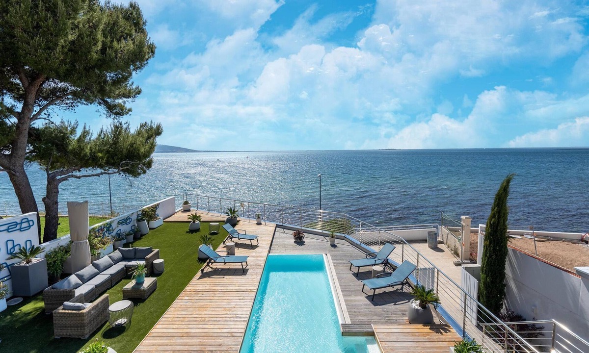 Meze Villa | Villa with private pool and lagoon views