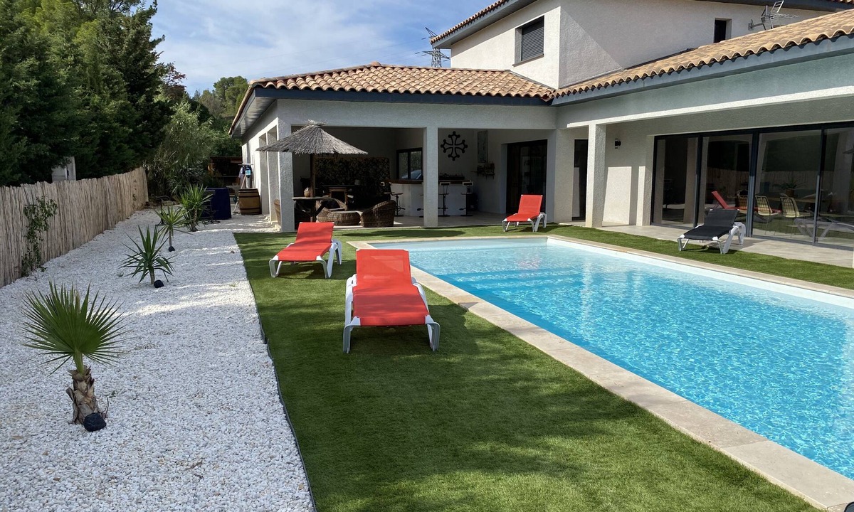 Les Amarats Villa | Villa with spa pool petanque court