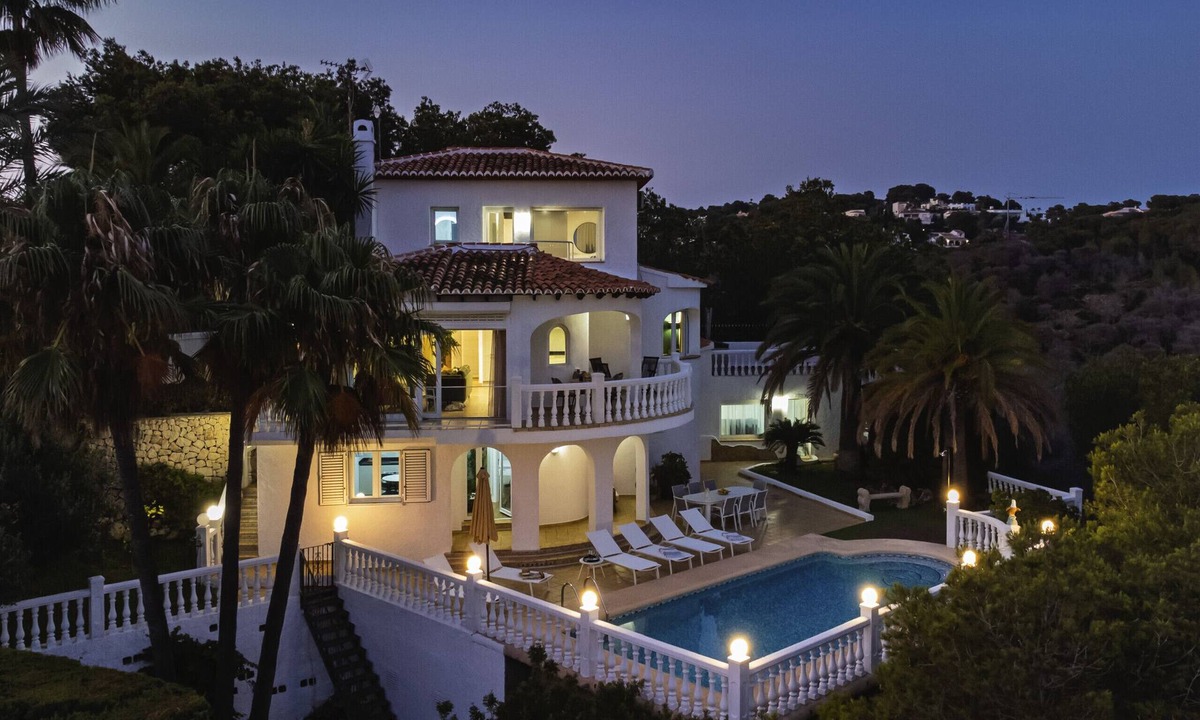 Cap de la Nau Villa | Villa Zephyra