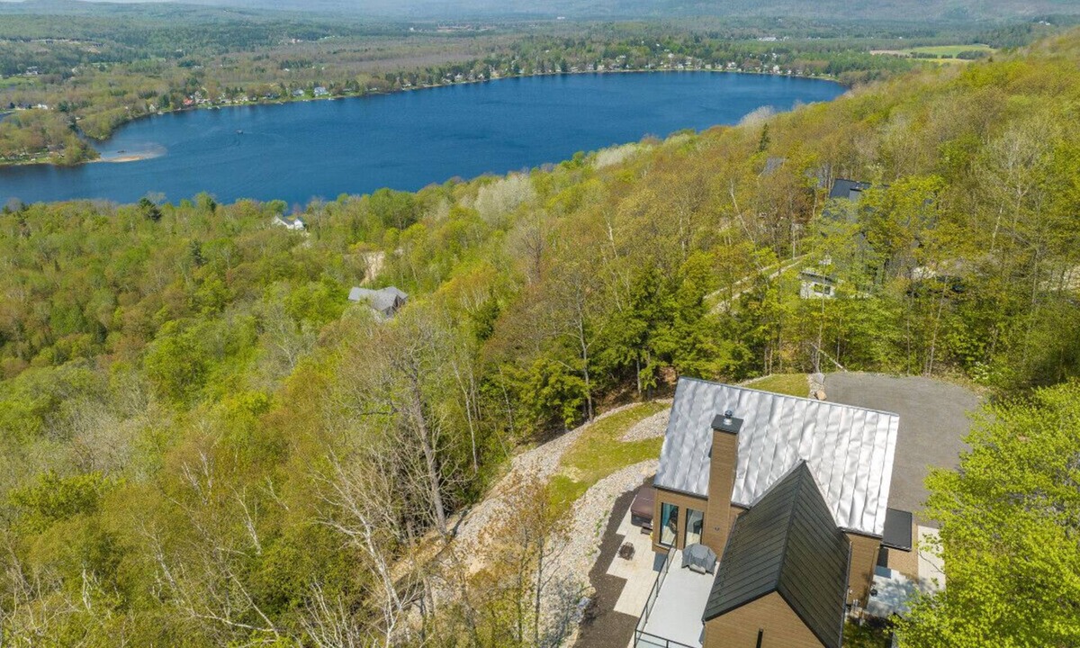 Saint-Damien Ski Chalet | VillaBaraka| Envol Huards|Hot Tub | EV |Pool Table