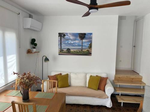 Benicassim Villa | VillaBrisaeta, villa costera a un paso de todo.