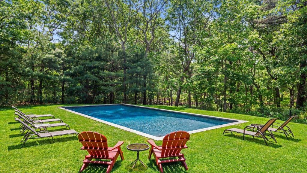 East Hampton North House | Village Fringe Hideaway