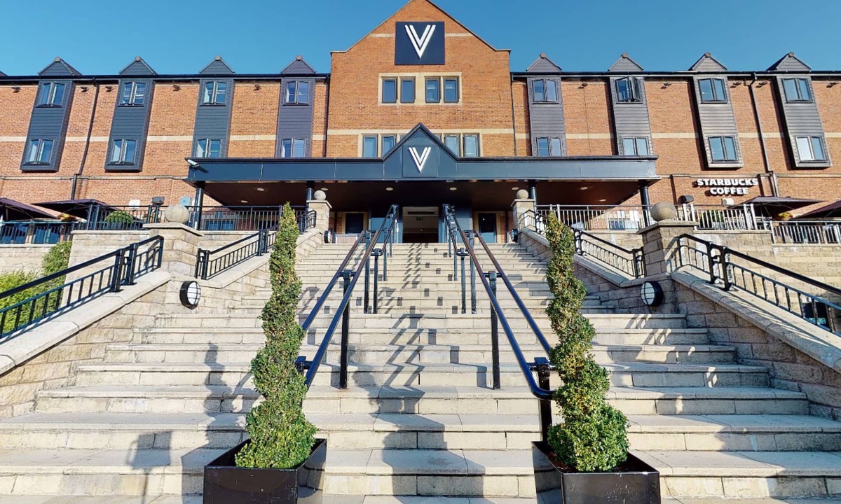 Bury Hotel | Village Hotel Manchester Bury