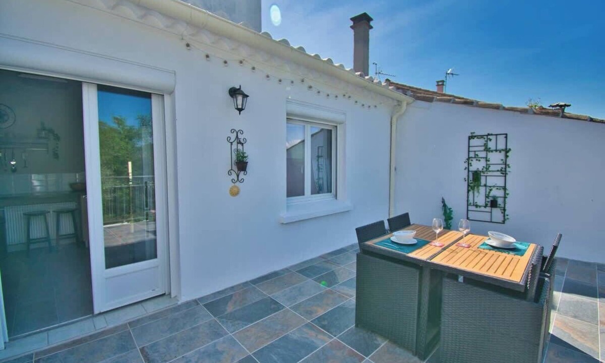 Lezignan-Corbieres House | Village house in Lézignan with terrace