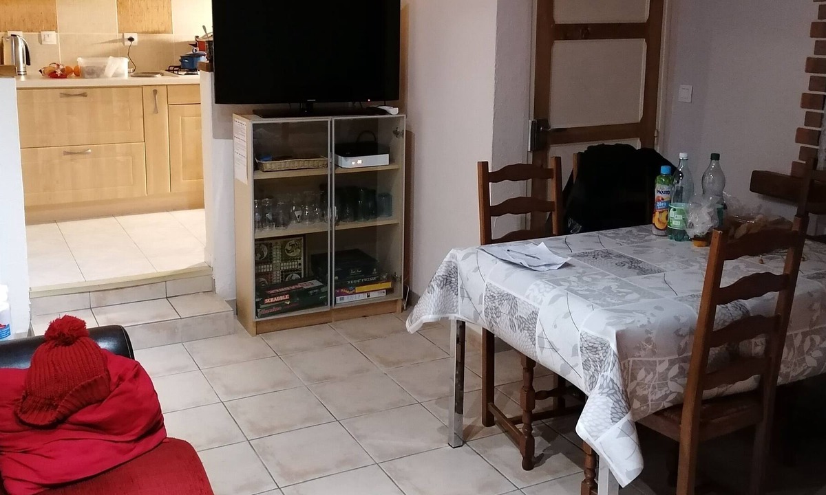 Luzenac House | village house