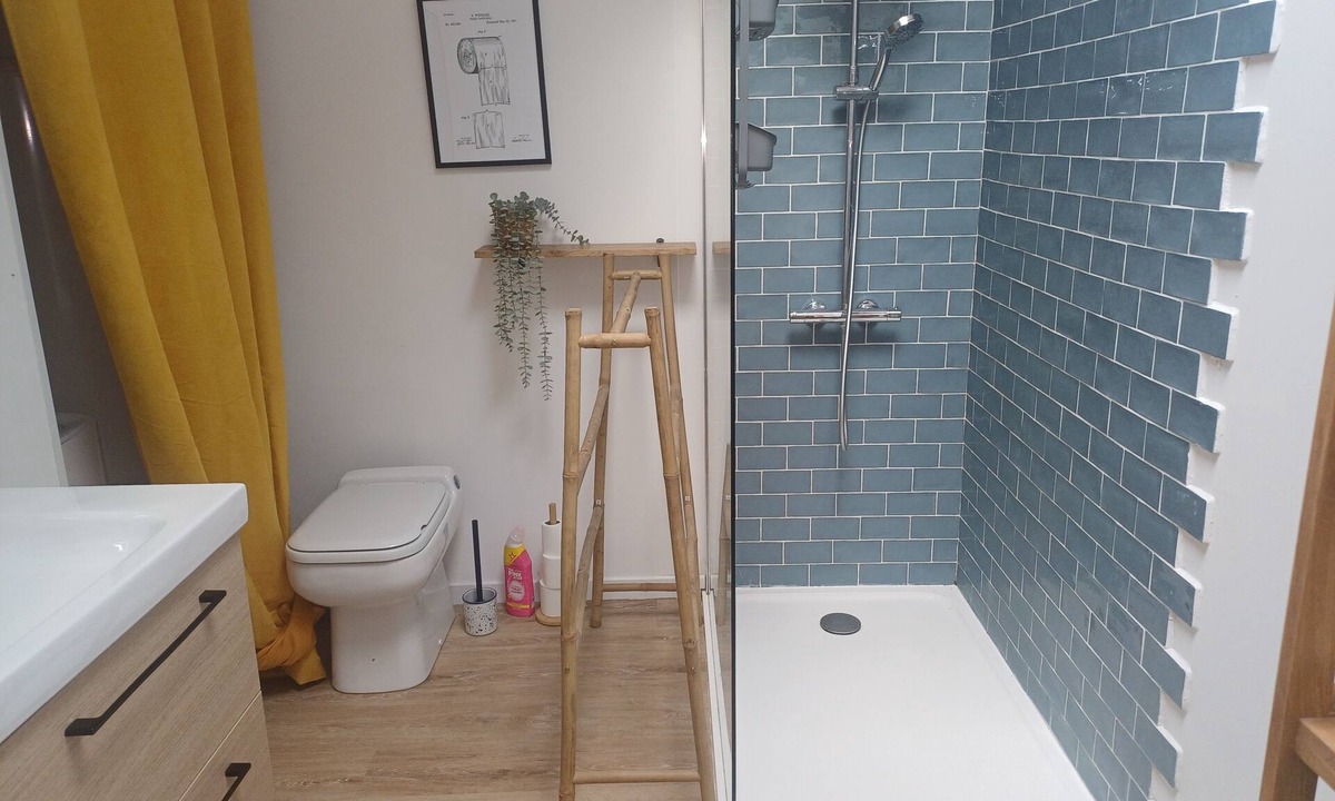 Mouzieys-Teulet House | Village house