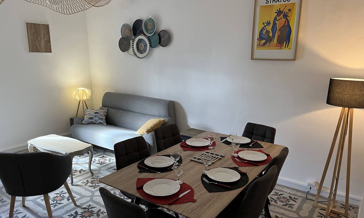 Lunas House | Village house La Rochonclière Bohème Chic 100m2 Patio and small exterior