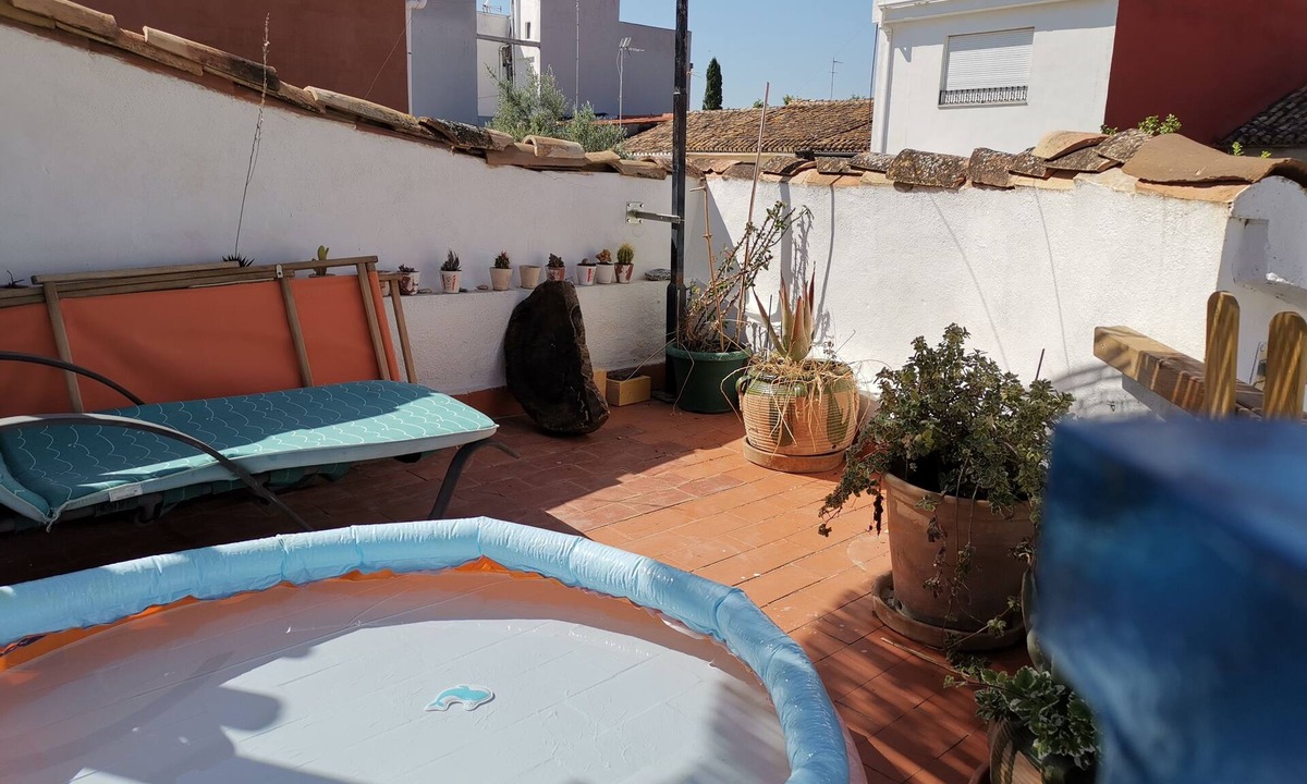 Benimamet House | Village house with large terrace.