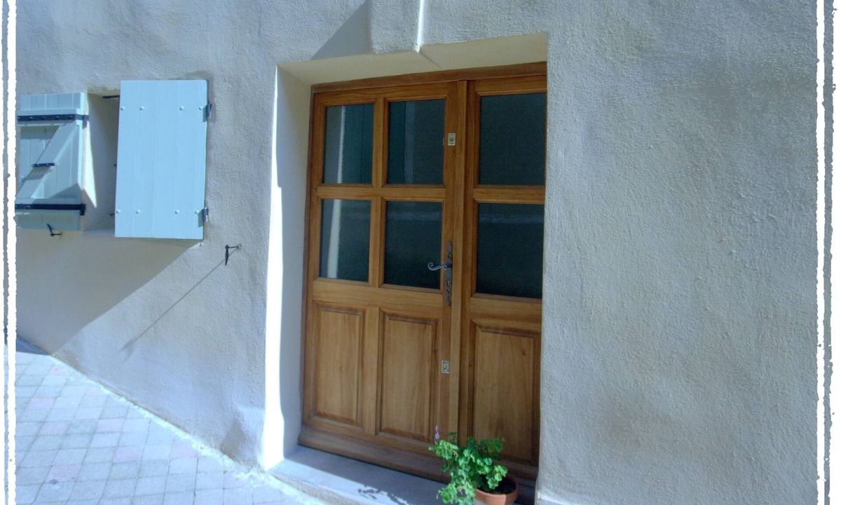 Sablet Apartment | Village Studio Apartment