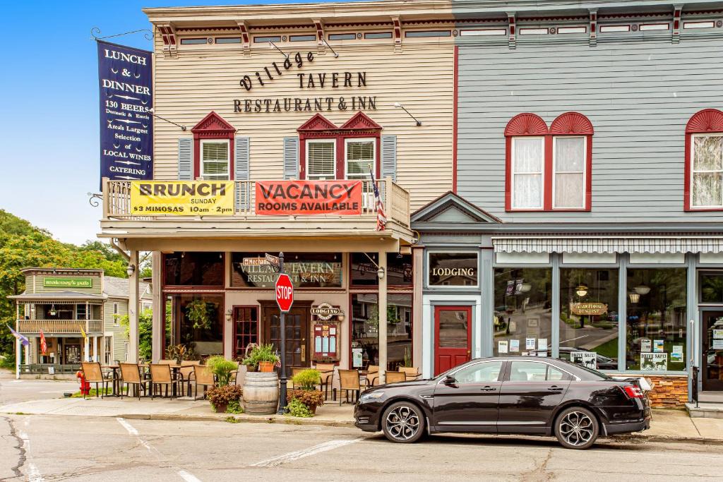 Hammondsport House | Village Tavern Inn