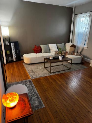 Ridgefield Park House | Villages romantic house at Ridgfield near nyc