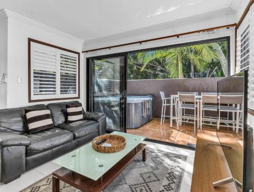 Hastings Point Villa | Villas at Hastings Point by Kingscliff Accommodation