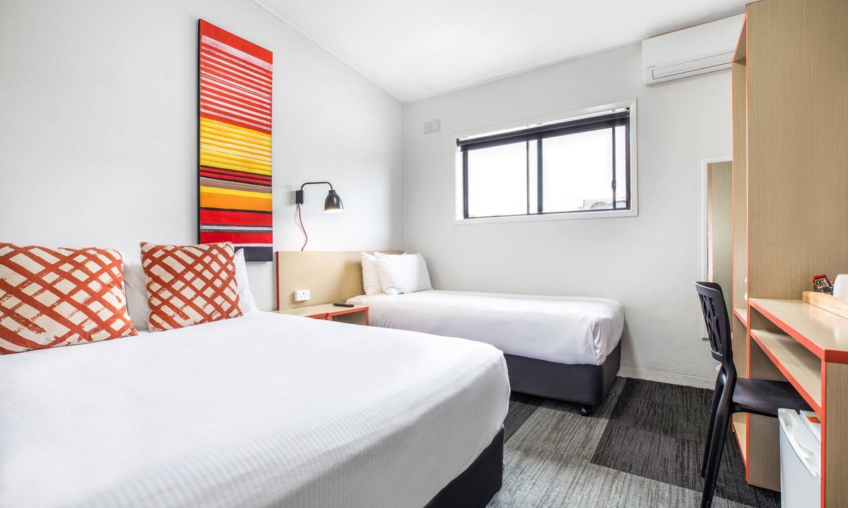 Villawood Hotel | Villawood Hotel