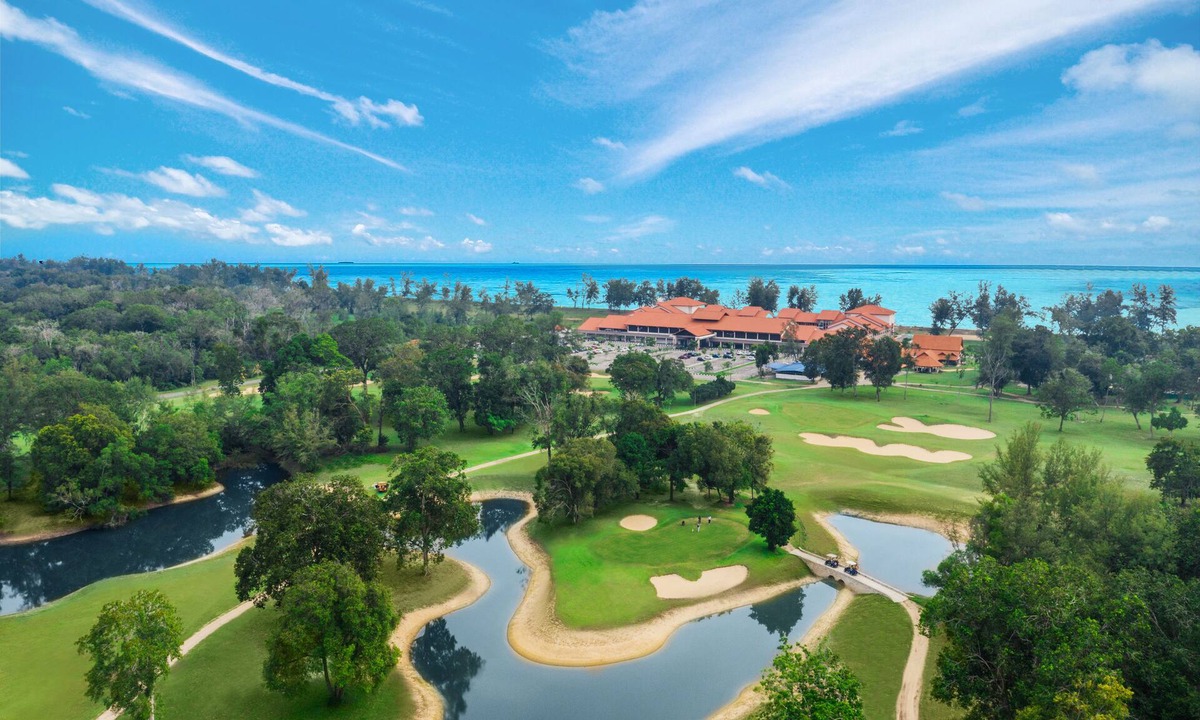 Kuala Rompin Hotel | Villea Rompin Resort & Golf