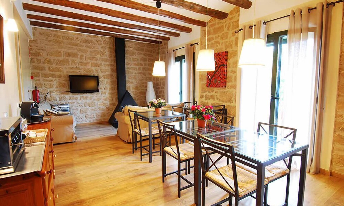 El Vilosell Hotel | Vilosell Wine Hotel