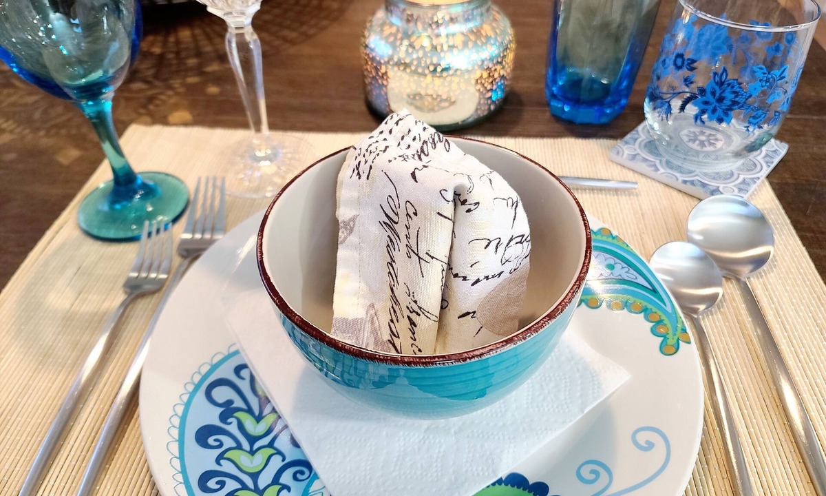 Oberlin House | Vin's Place (Downtown Oberlin College)