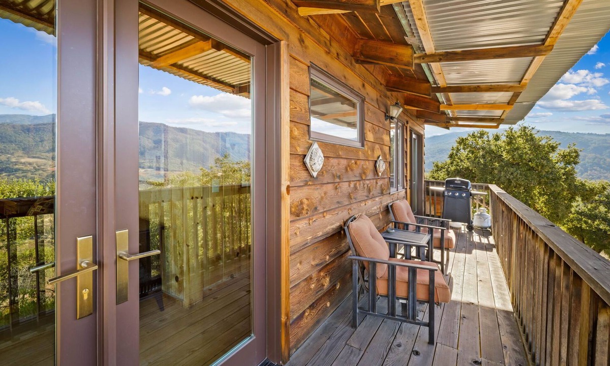 Carmel Valley House | Vineyard Cottage with Stunning Views