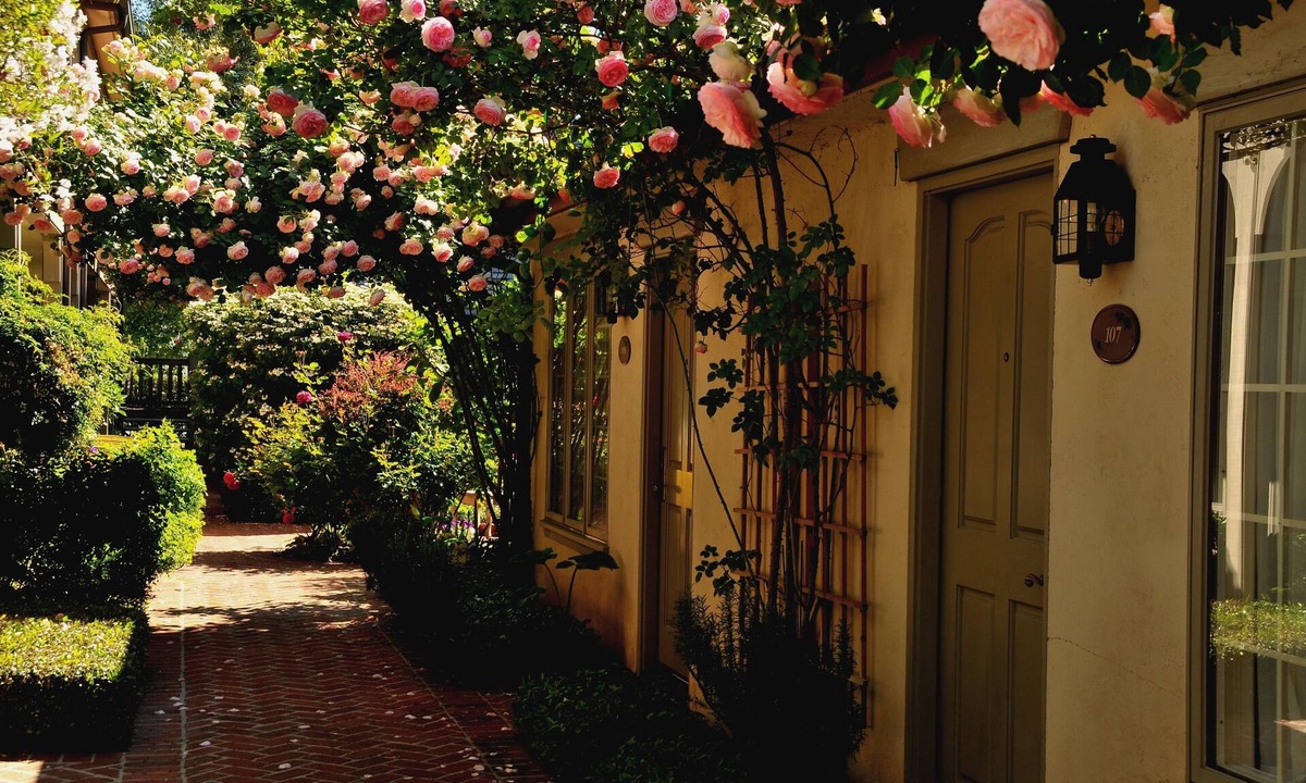 St. Helena House | Vineyard Country Inn