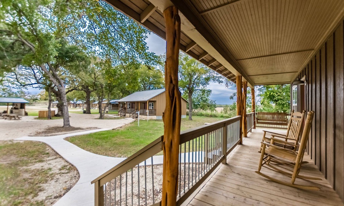Fredericksburg Hotel | Vineyard Trail Cottages - Adults Only