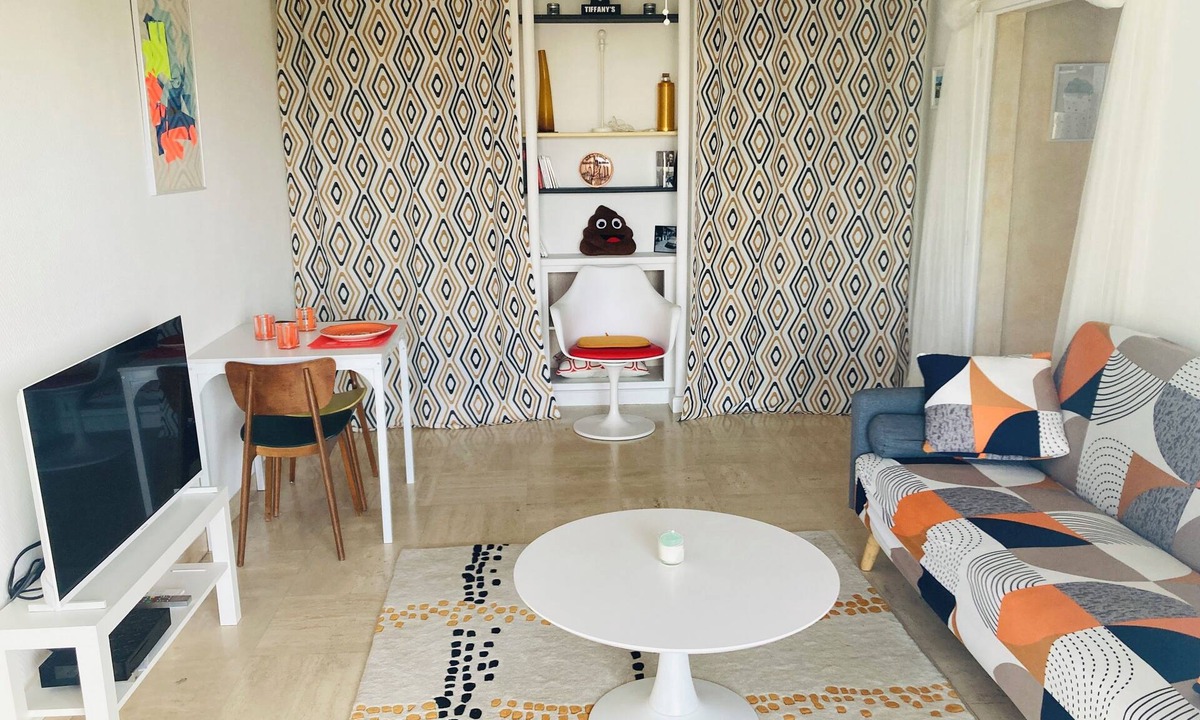 Castelnau-le-Lez Apartment | Vintage 70' apartment 45 m2