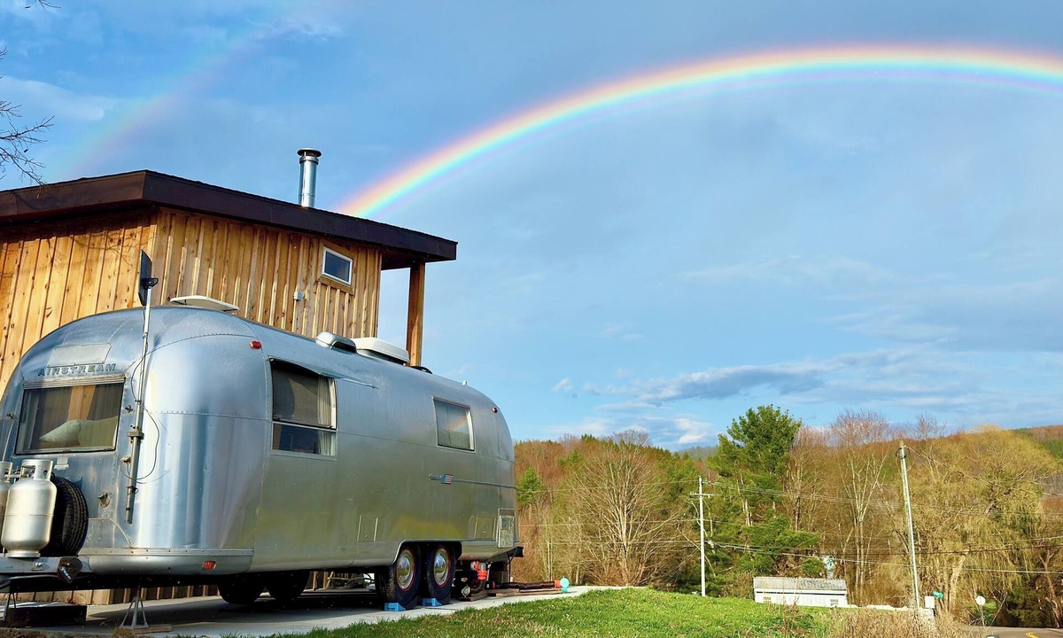 Alpine House | Vintage Airstream near Watkins Glen