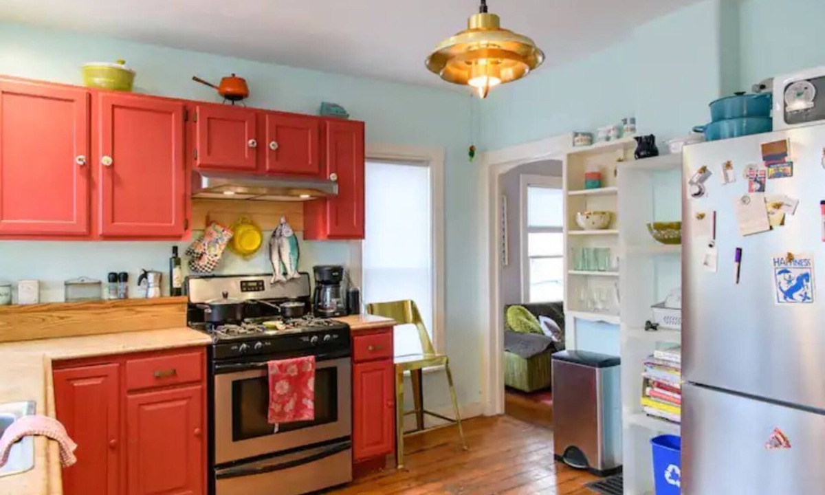 Ithaca House | Vintage Charmer Waterfall views! sleeps 5!