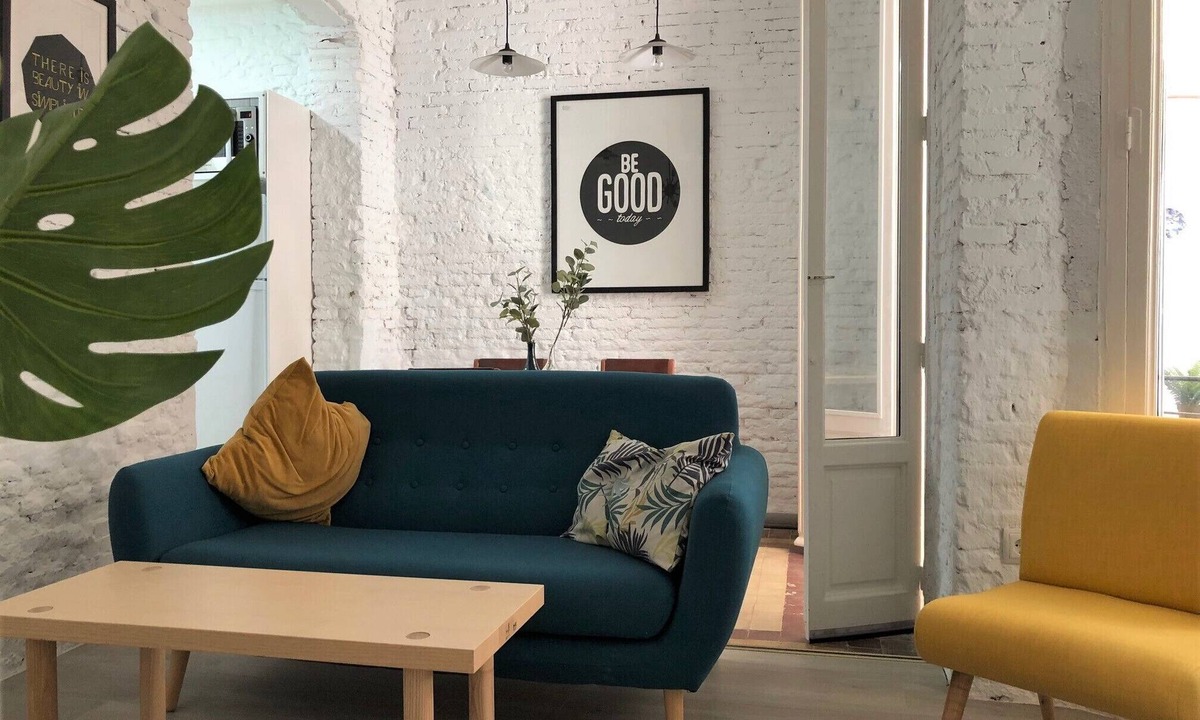 Embajadores Apartment | Vintage Design Flat in Madrid center
