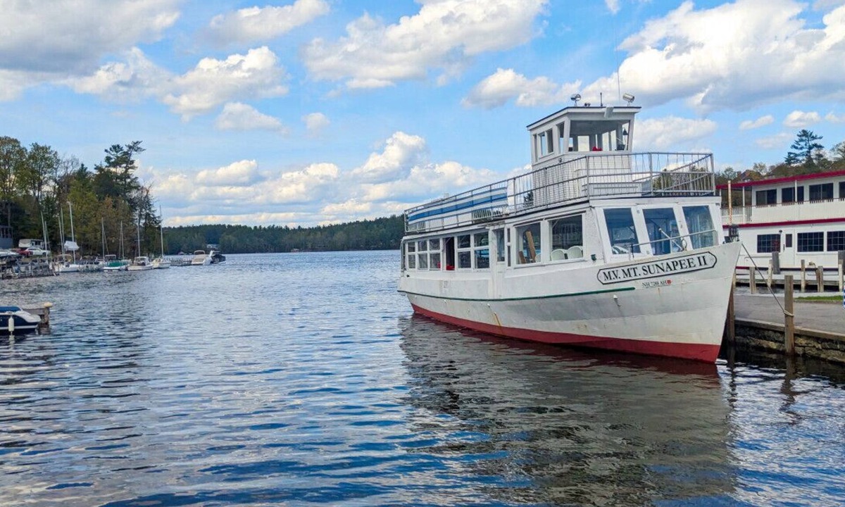 Sunapee House | Vintage Harbor House