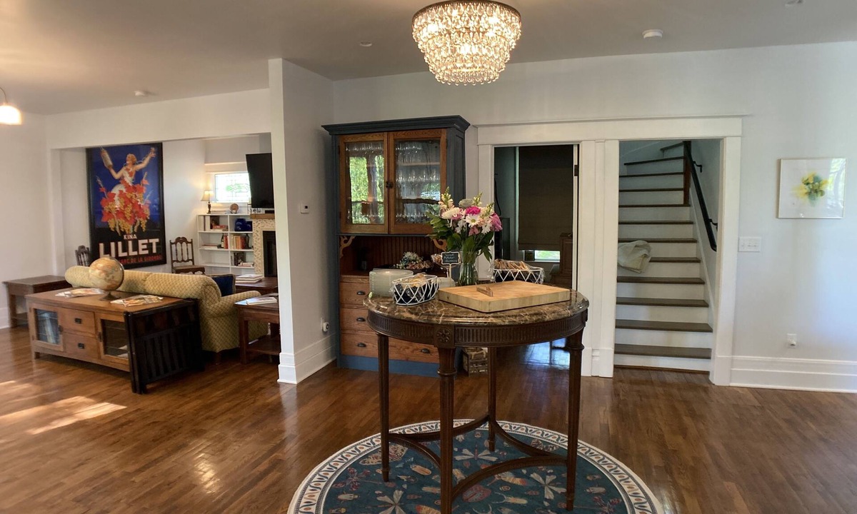 South Haven Bed & Breakfast | Vintage Inn at Veritas Estate