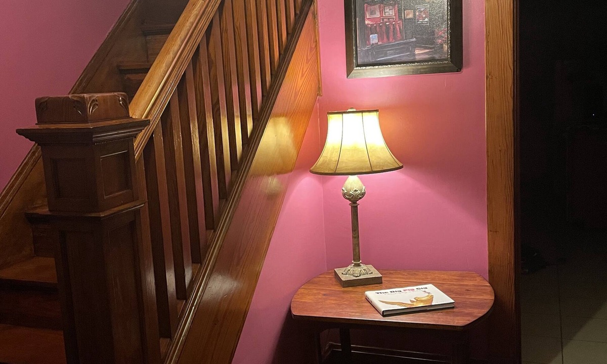 Oakley House | Vintage Oakley Home