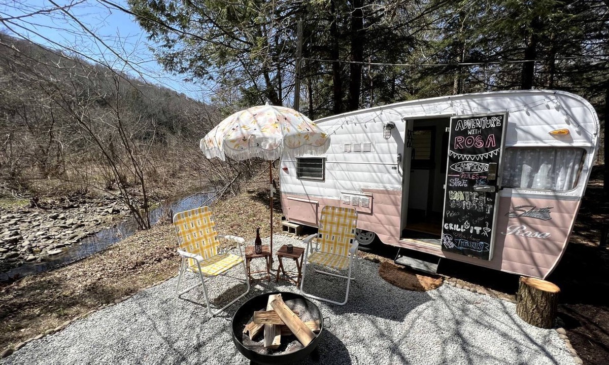 Parksville House | Vintage Shasta Camper for the best of NYC Glamping