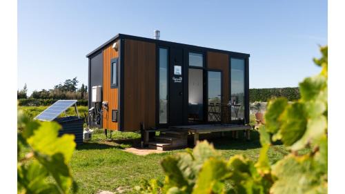 Burnham House | Vintners Retreat by Tiny Away