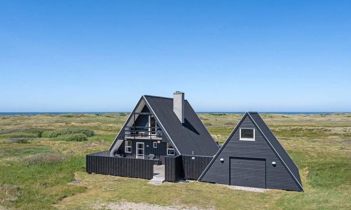 Rødhus House | "Viona" - 350m from the sea by Interhome