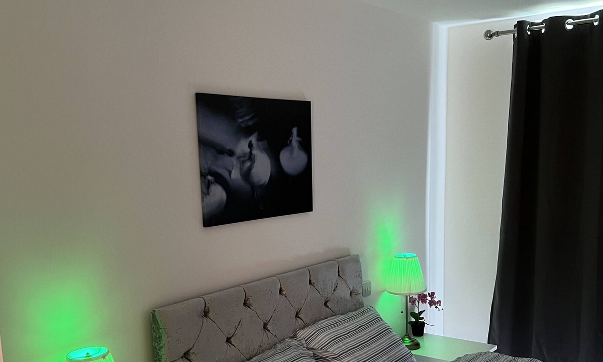 Dartford Apartment | VIP En-suite double room .