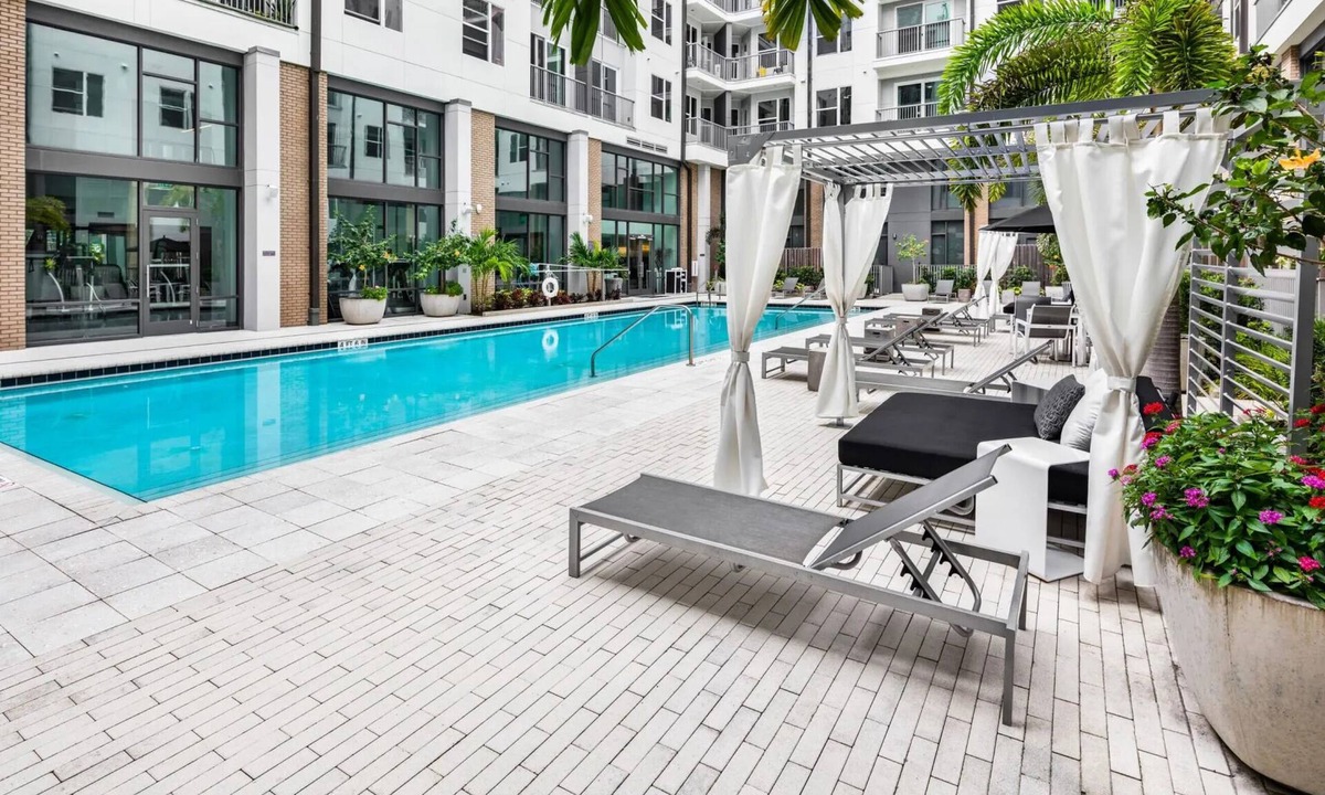 Central Business District Apartment | Virelli Apartments Upscale King Suite in the Heart of Orlando w Pool