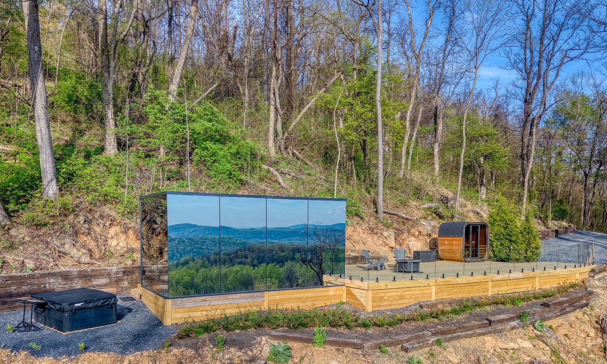 Linden House | Virginia Mirror Cabin