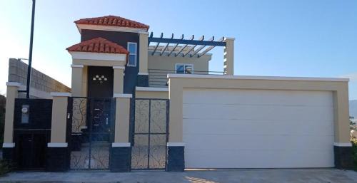 Ensenada Villa | Vista Al Mar