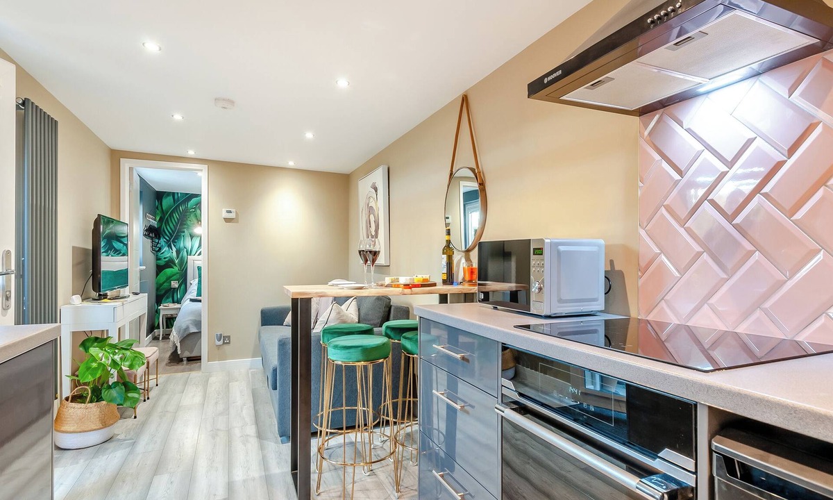 Greenhill Cottage | Vitamin Sea Residency