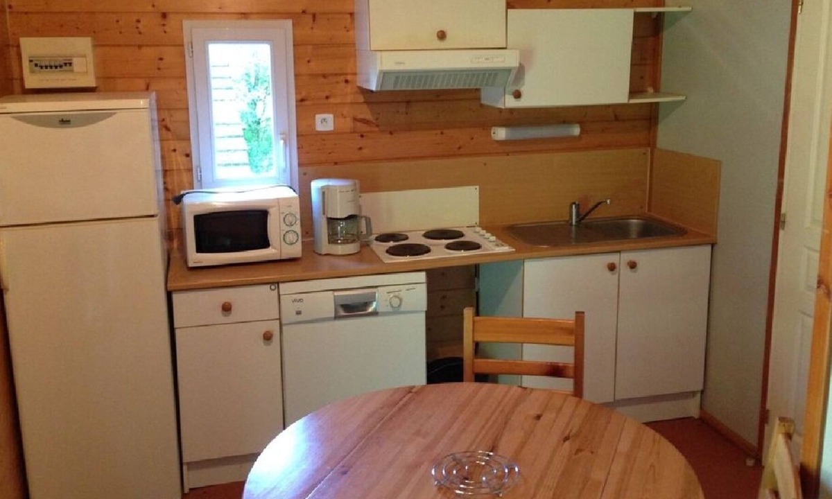 Lissac-sur-Couze Ski Chalet | Votre Chalet AU Pays Vert - 2