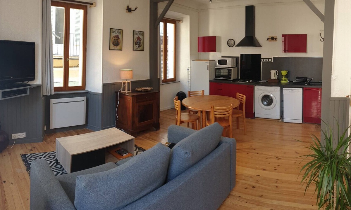 Saint-Bonnet-en-Champsaur Apartment | Vrbo Property