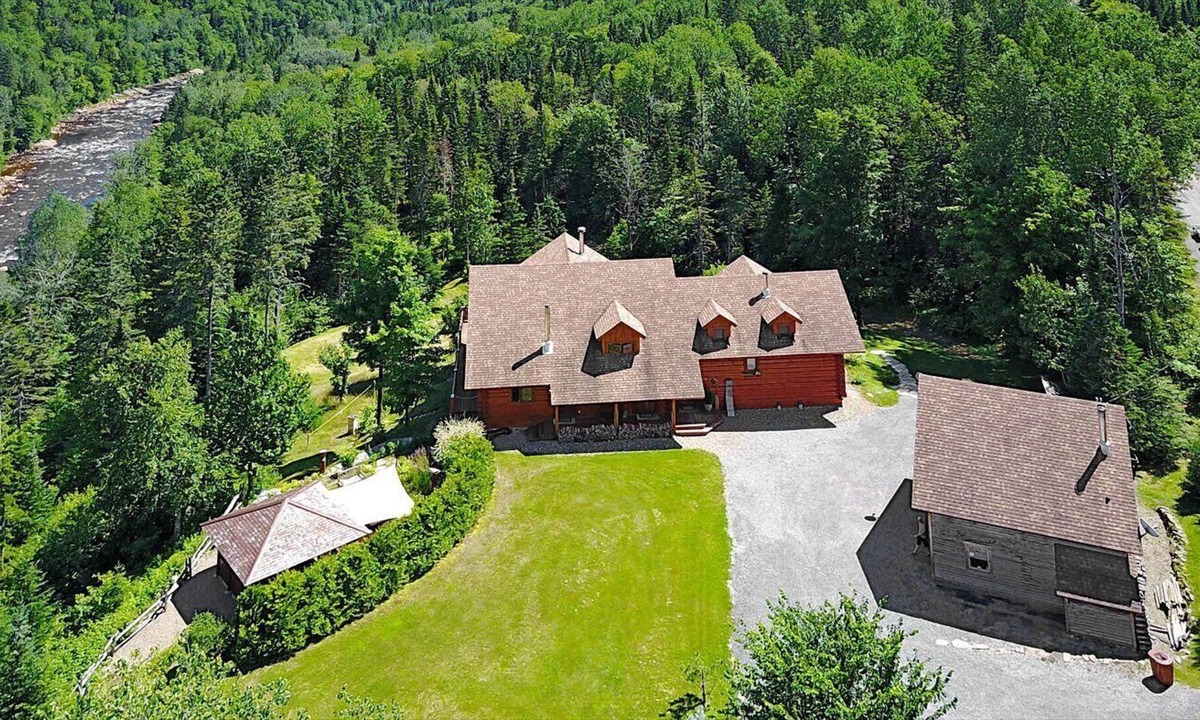 Saint-Brigitte-de-Laval Ski Chalet | Vrbo Property