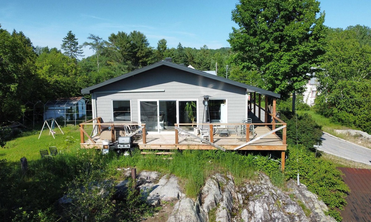 Notre-Dame-de-Montauban Ski Chalet | Vrbo Property