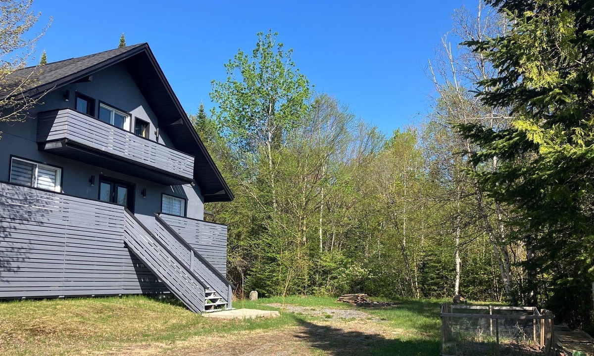 Notre-Dame-de-la-Merci Ski Chalet | Vrbo Property