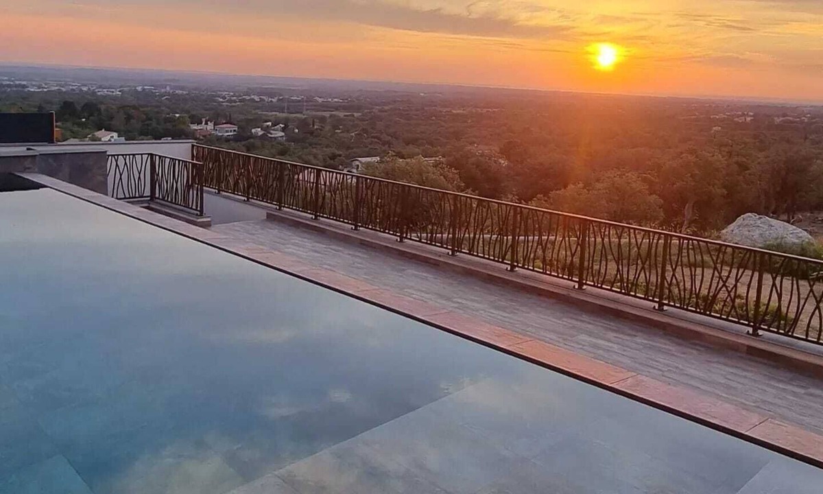 Villelongue-dels-Monts Bed & Breakfast | Vrbo Property