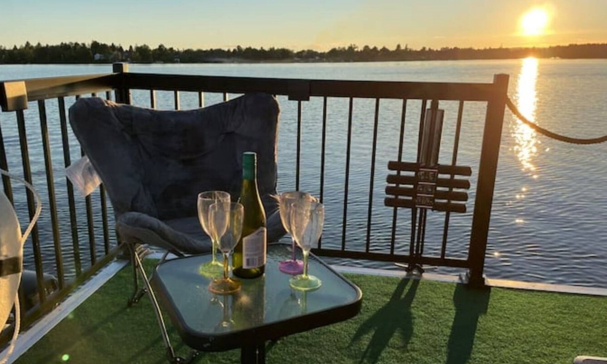 Saint-Jean-des-Piles Boat Rental | Vrbo Property