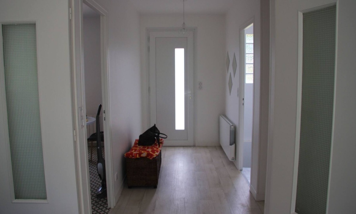 Etaules House | Vrbo Property