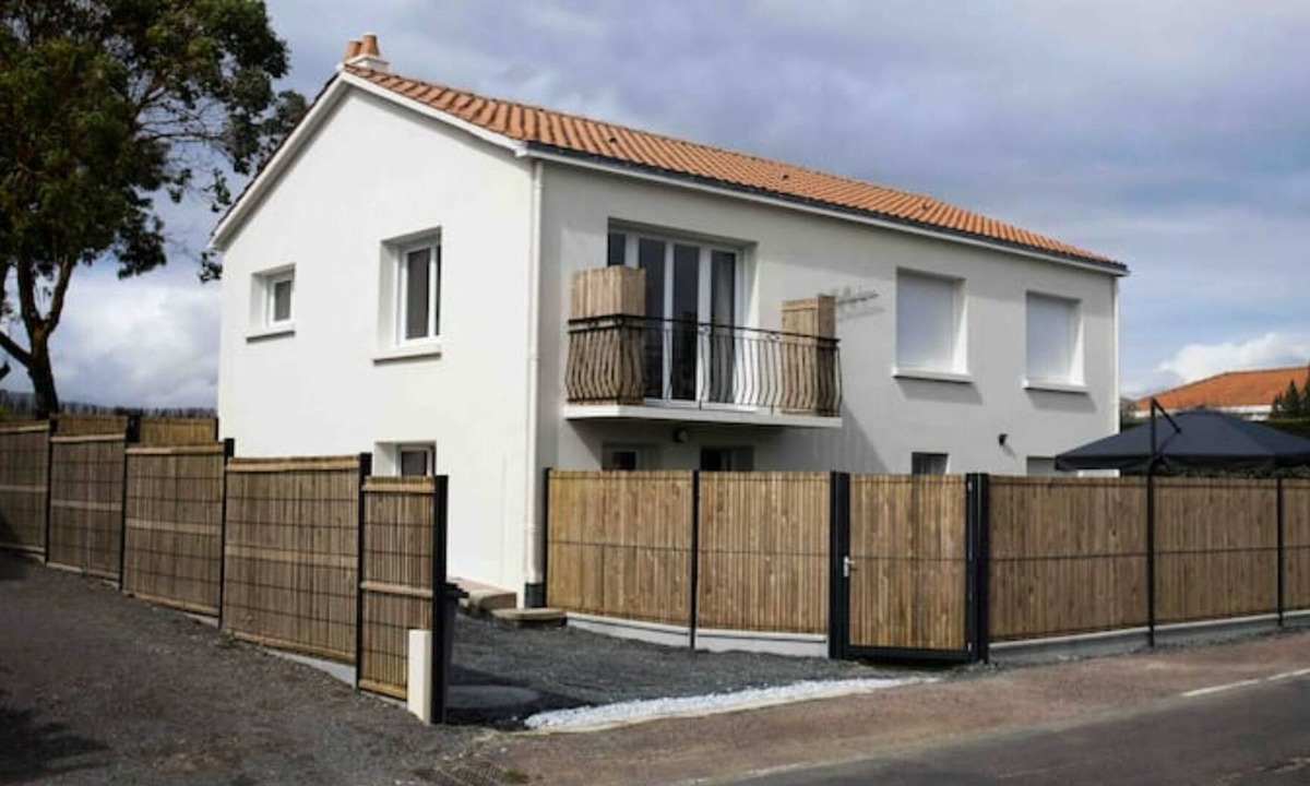 Le Fenouiller House | Vrbo Property