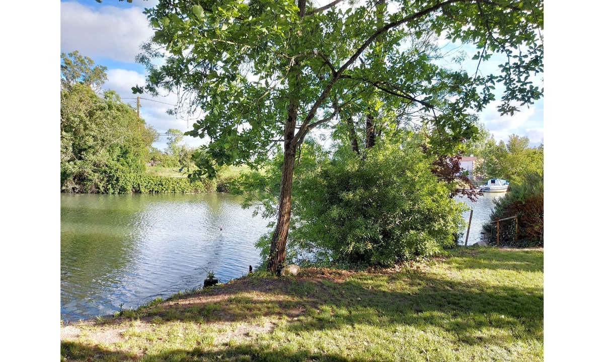 Marans House | Vrbo Property