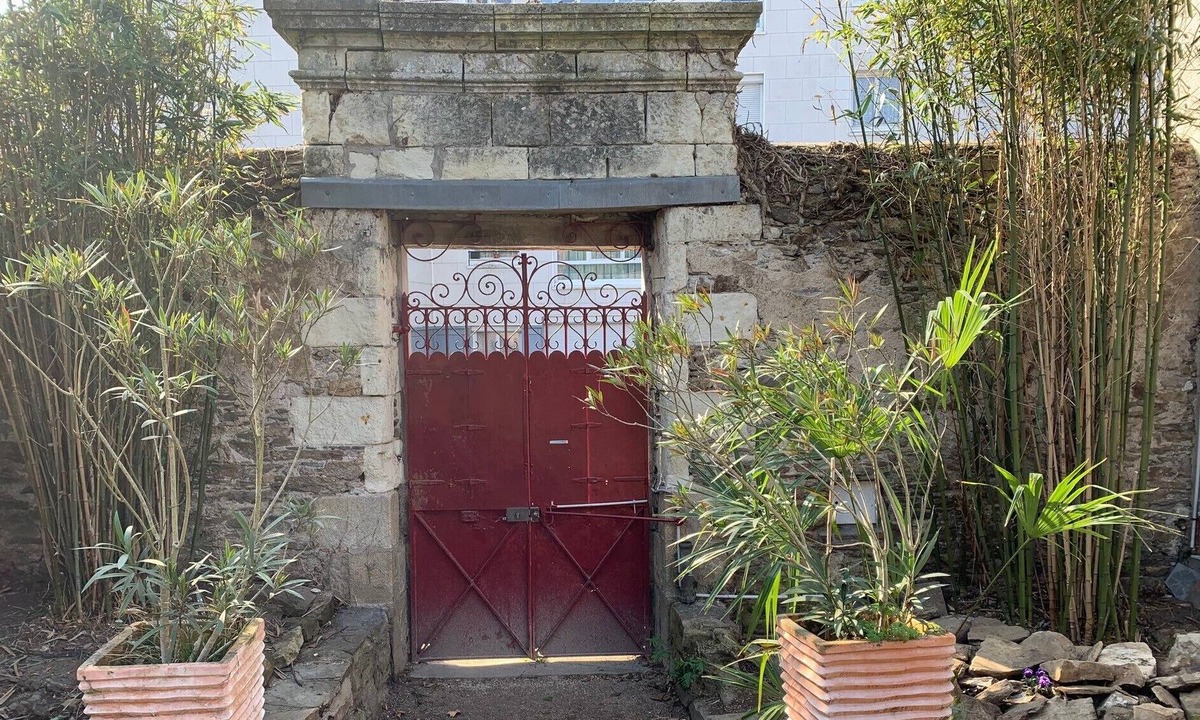 Saint-Jacques - Pirmil Apartment | Vrbo Property