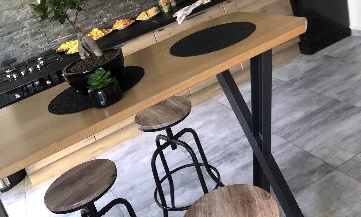 Parigne-lʼEveque House | Vrbo Property